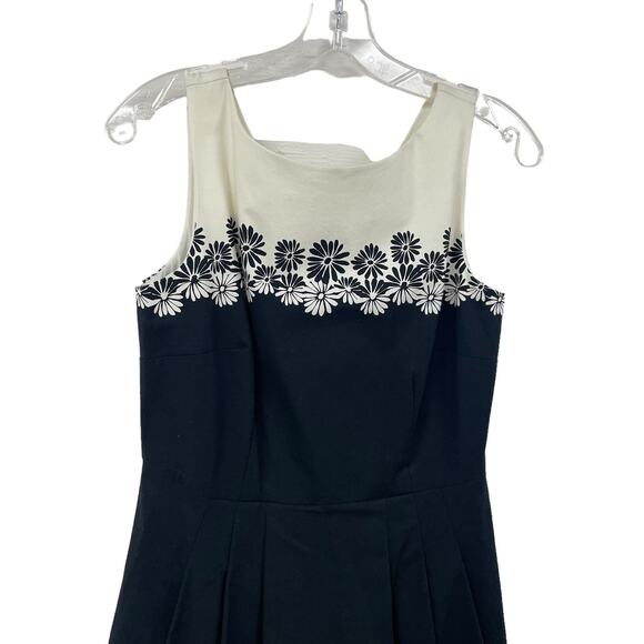 NWT Talbots Pleated Sleeveless Floral Fit & Flare Dress Cream Black Womens 2 - Picture 4 of 7